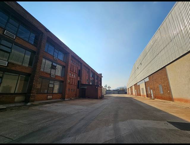 24,057M² WAREHOUSE TO LET IN WILBART